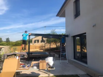 Aménagement Extérieur à Fayence : Trouvez la Pergola Adaptée à Votre Style