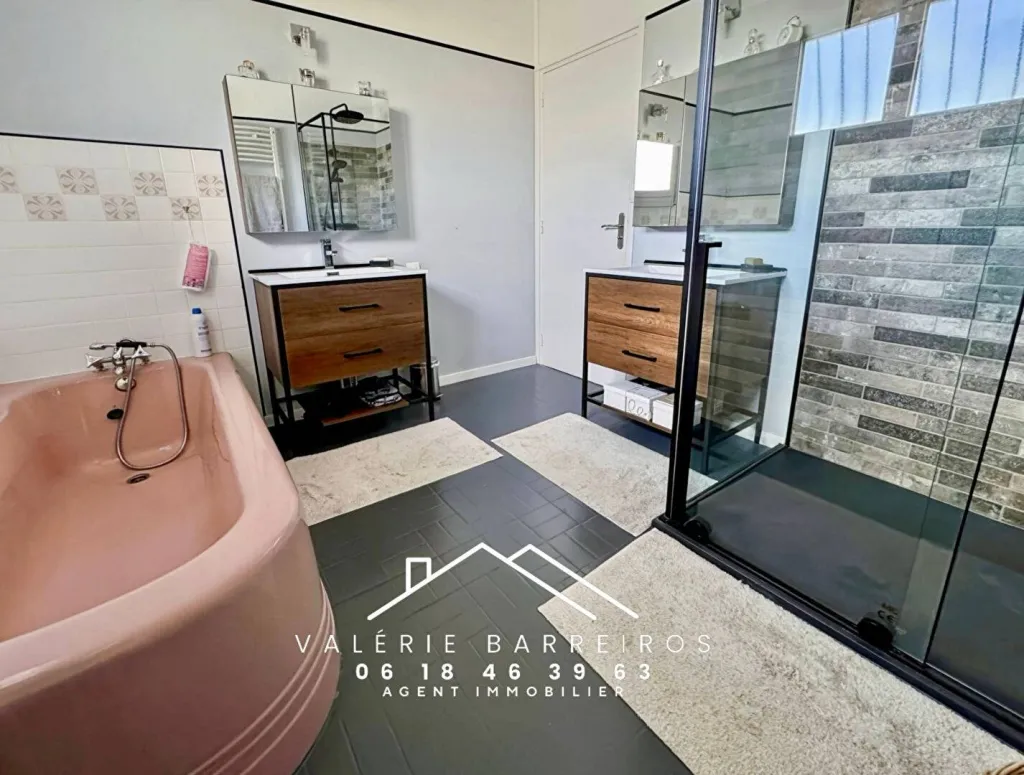 A vendre maison de 132 m² édifiée sur 666 m² de terrain sur la commune de CAUDEBEC LES ELBEUF 76320