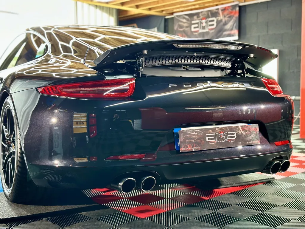 protection contre les rayures impacts film de protection PPF Lyon traitement céramique carosserie Porsche 911