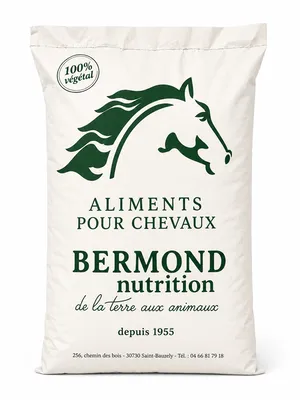 Aliment cheval Nutri complet équilibré fibres énergie digestion luzerne orge blé levures vitamines minéraux santé vitalité quotidienne chevaux