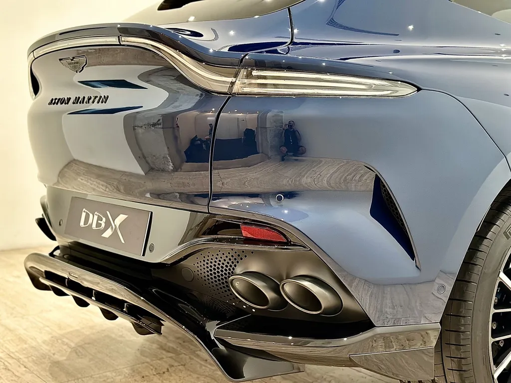 protection carrosserie traitement céramique film de protection PPF Lyon 6 Aston Martin DBX 707