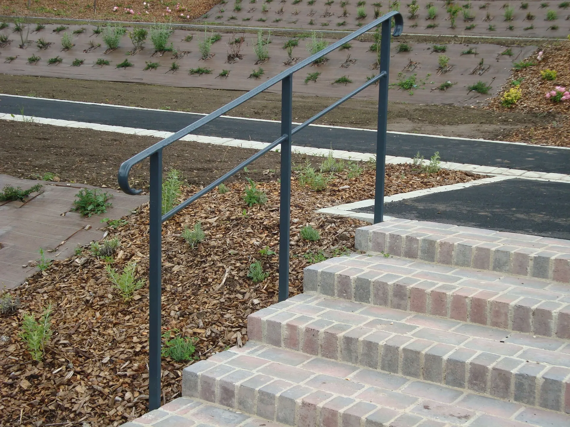 Installation de Mains Courantes et Garde-Corps en Aluminium et Acier Galvanisé pour Pavillons ou Maisons à Rouen et son Agglomération en Seine-Maritime 76