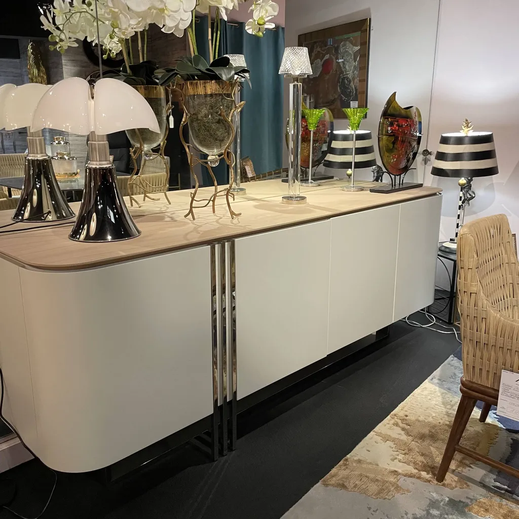 Bahut 4 portes laqué et plateau en chêne