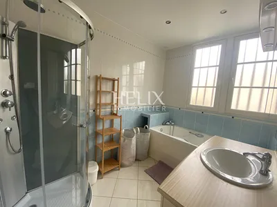 Houilles centre-ville maison recherchée avec grand terrain plat proche gare