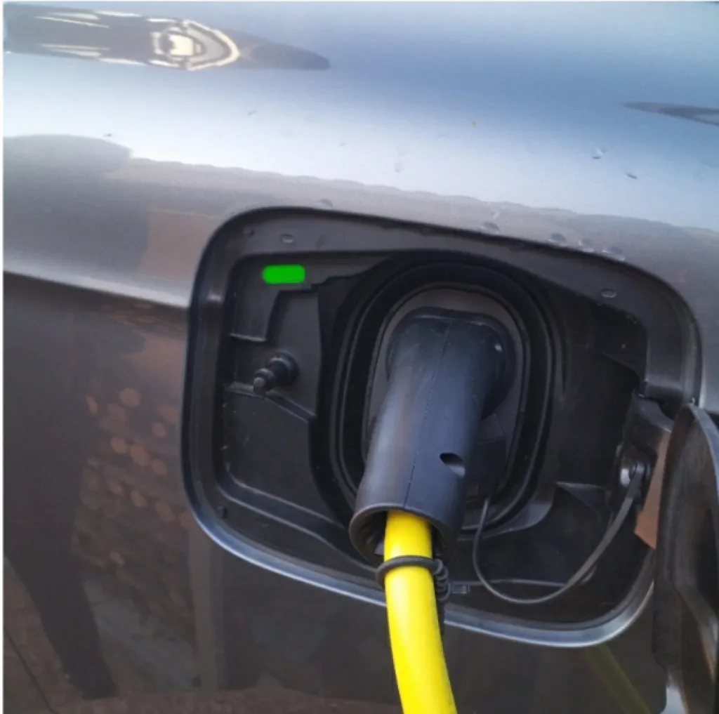 Borne de recharge Solaredge à partir de 1 900€ 