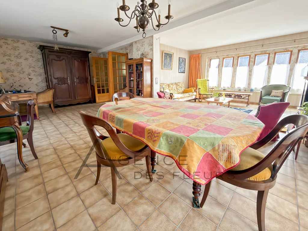 A vendre maison de 141 m² édifiée sur 505 m² de terrain sur la commune de SAINT-AUBIN-LES-ELBEUF 76410