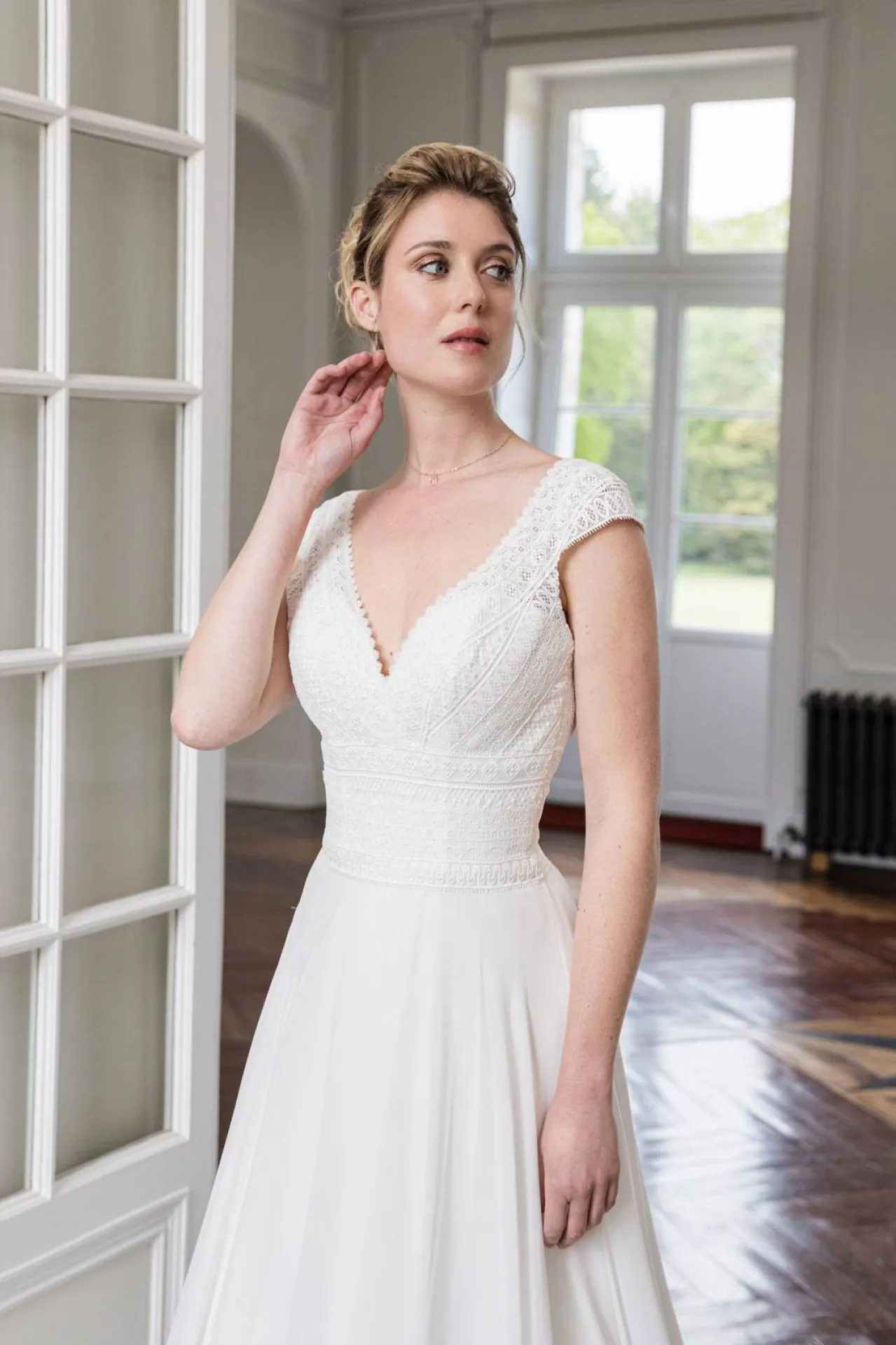 Robe de mariée bohème dentelle proche la Sorgue