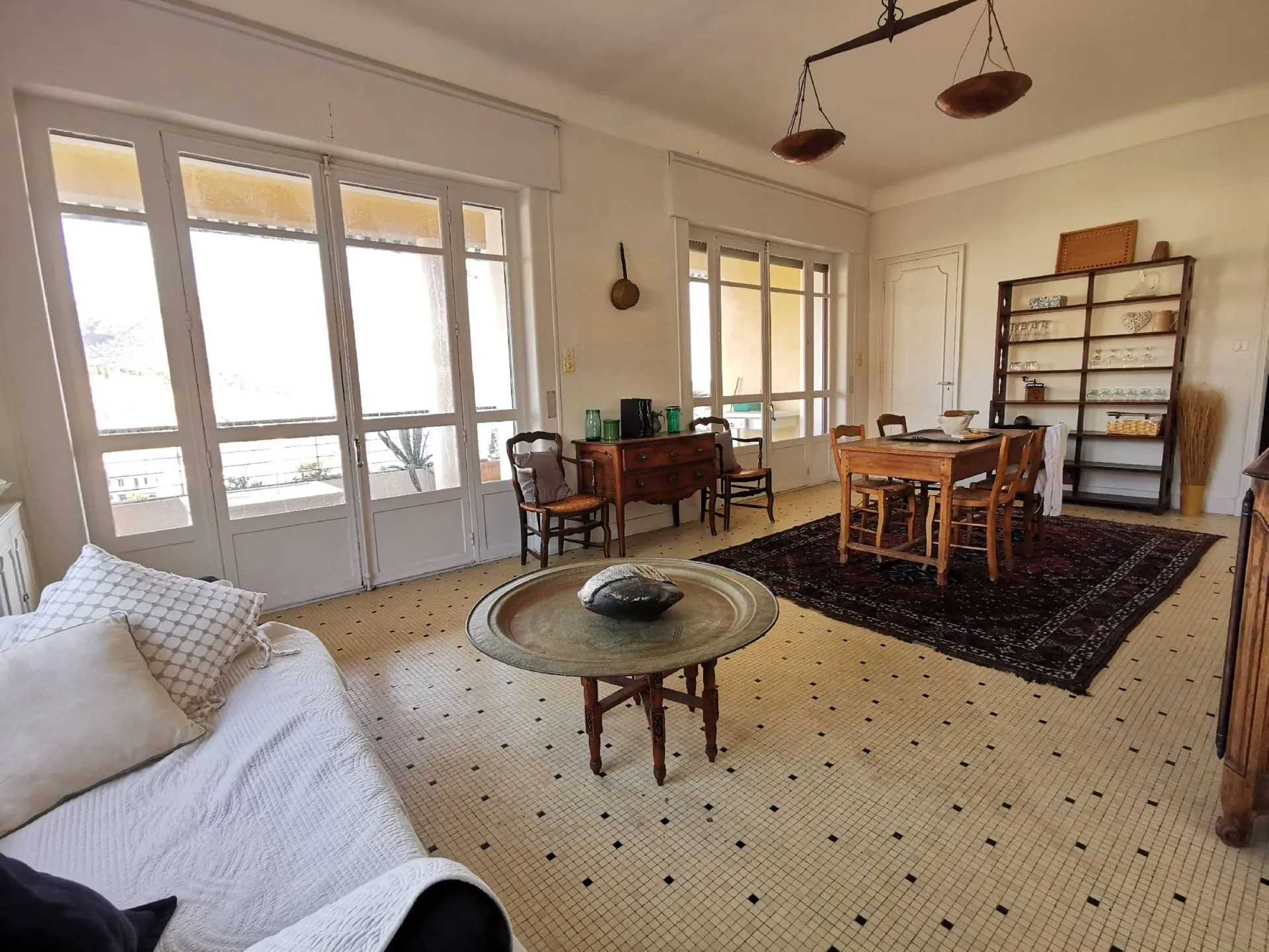 Cassis -  T4 dans résidence de standing derrière le port avec terrasse vue mer, garage et chambre de bonne