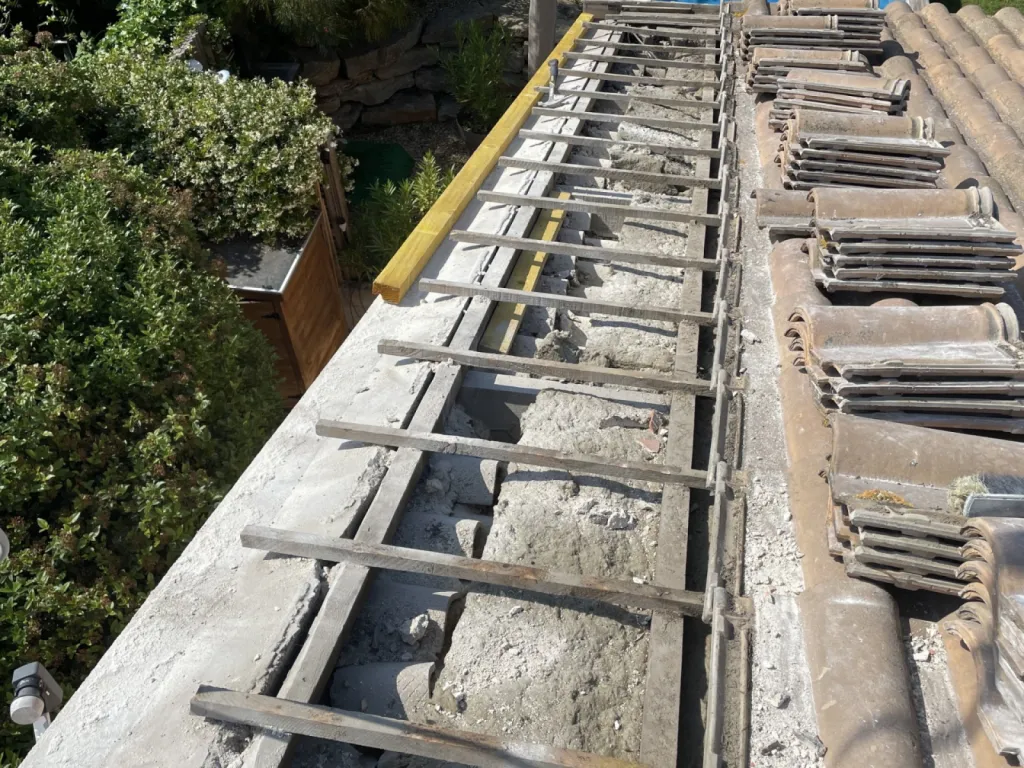 En cours :Rénovation d’une toiture de maison individuelle près de Martigues