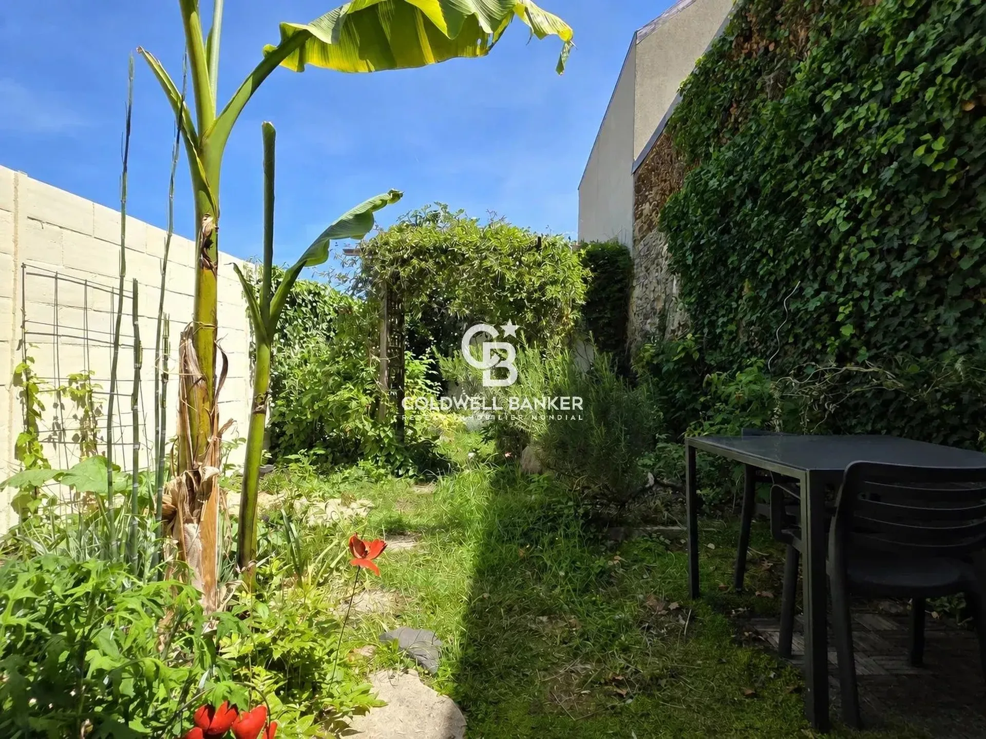 à vendre maison de ville avec extérieur proche transports Le Mans
