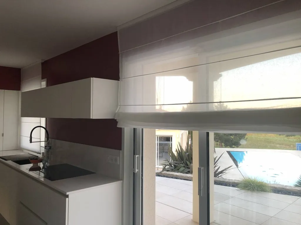 Installation de stores bateau dans une maison à Mornant