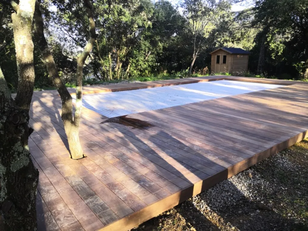 Terrasse en bois exotique Ipé de 77 m²  un aménagement haut de gamme, durable et sans entretien à Montferrier-sur-Lez Proche de Montpellier