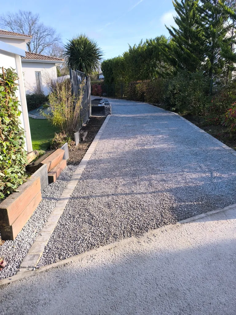 Aménagement d'une allée en gravier stabilisé sur Gradignan 