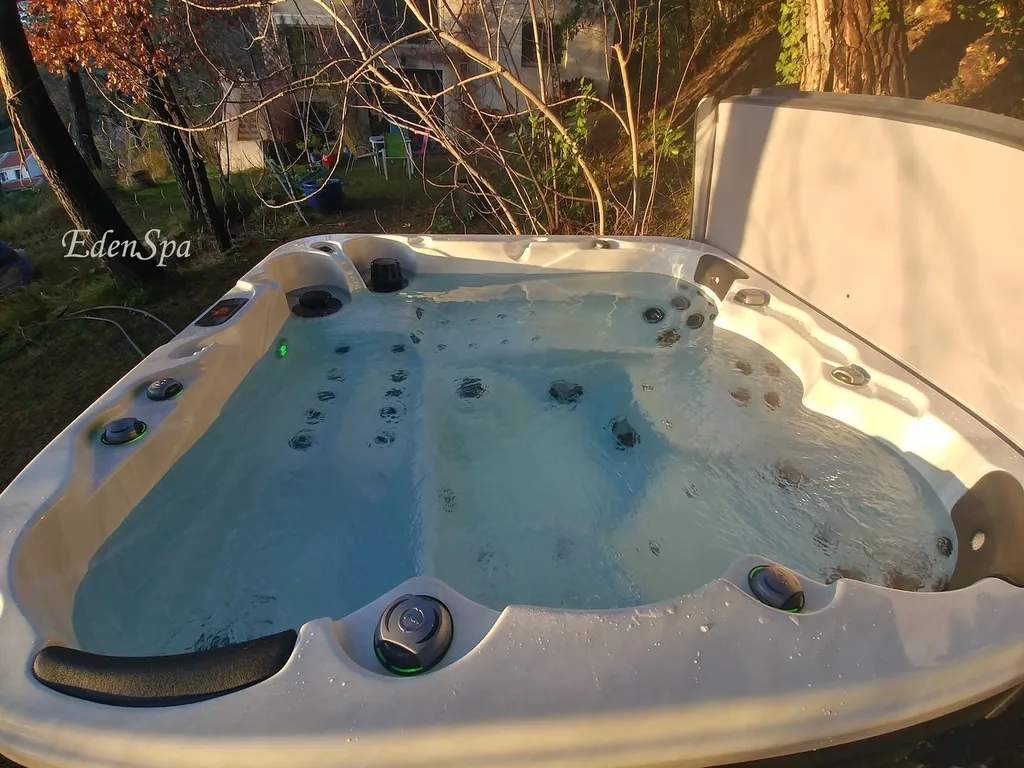 jacuzzi 6 places aix-en-provence