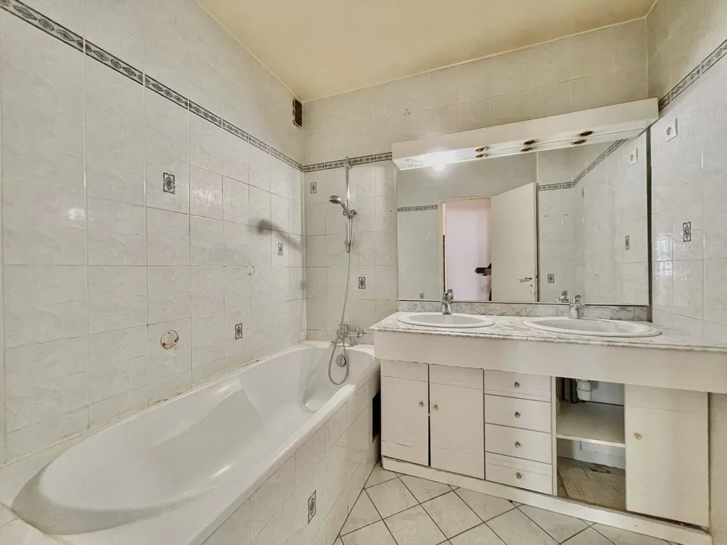 Appartement familal 95 m² à rénover - Porte de Vincennes