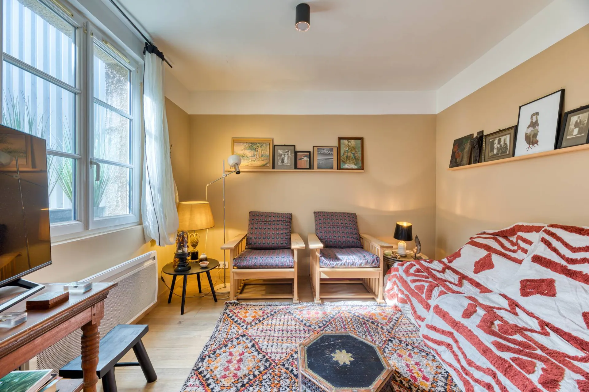 Beau Duplex rénové de 87.35m² Carrez sur cour au cœur de Dieppe, Normandie.