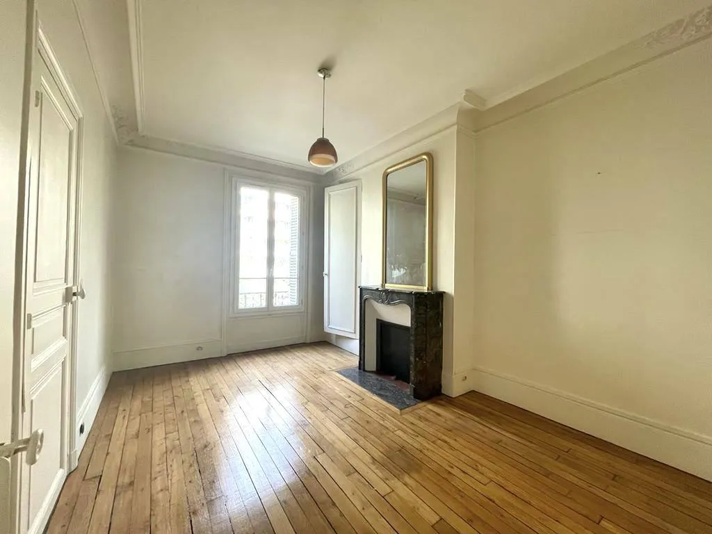 5 Pièces avec balcon et 3 chambres 75012