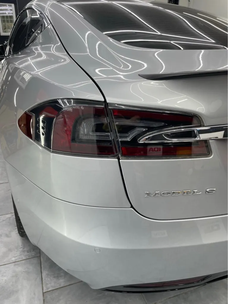 Feux teintés, optiques teintées TESLA Model S à Antibes proche de Cannes