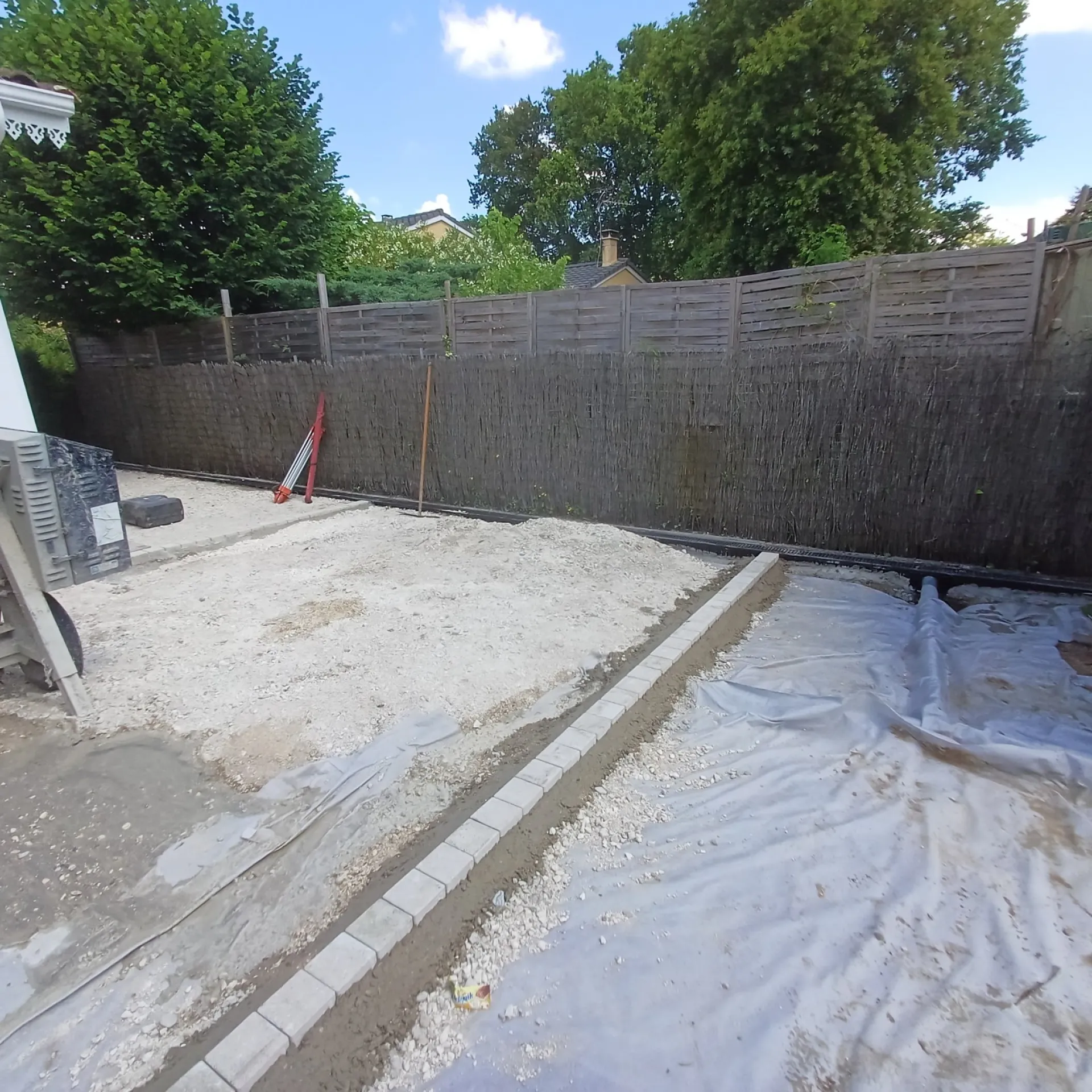 Préparation et coulage béton chez un particulier à Léognan