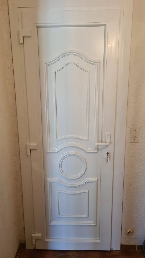 Porte d'entrée PVC à la Croix-Valmer