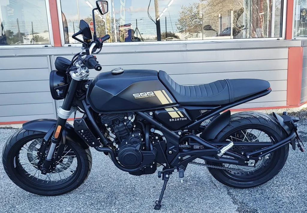 DESTOCKAGE Moto Neuve BRIXTON Crossfire 500 noire