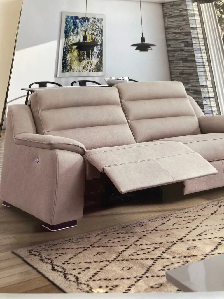 Canapé de relaxation électriques 2 ou 3 places à Caluire et Cuire à proximité de Rillieux la Pape