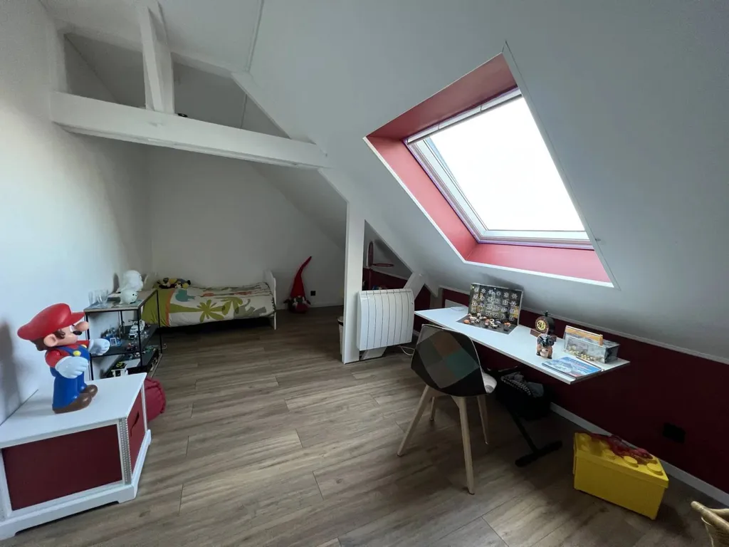 Maison familiale  rénovée avec un garage quartier Riffaudières au Mans A vendre