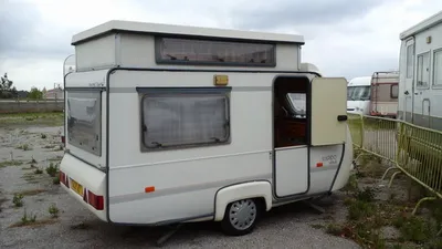 caravane toit levé club 30 a lancon de provence 