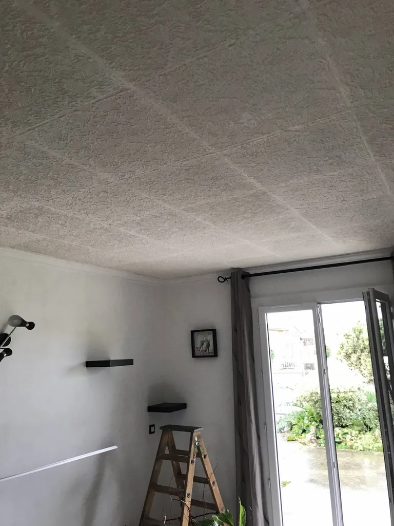 Comment cacher ou recouvrir un plafond en polystyrène ? Montauban