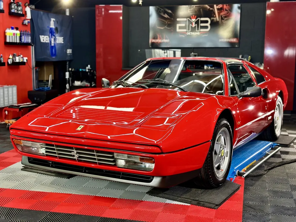 Traitement céramique lyon polissage carrosserie DETAILING Ferrari 328 GTS