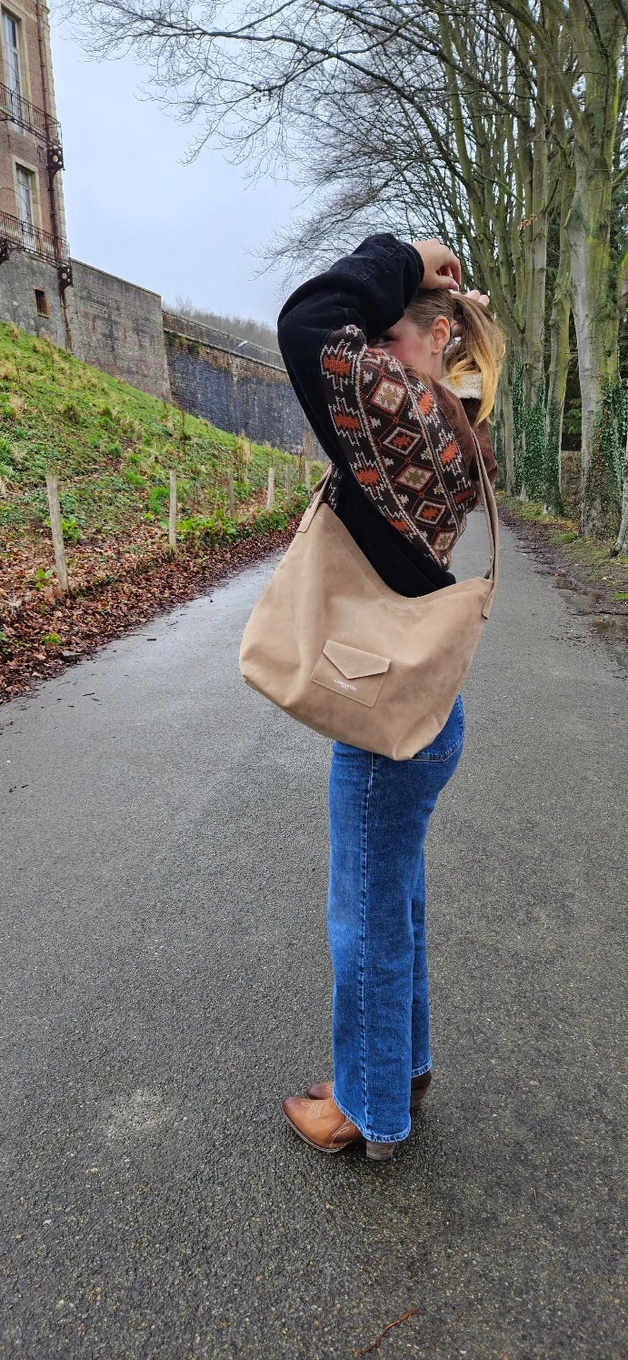 Sac seau Lancaster disponible chez Evasion Eu