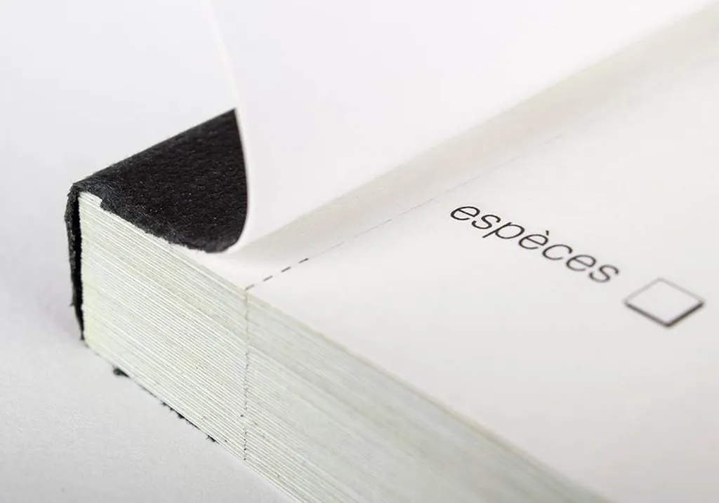 graphisme et feuillet autocopiant format carnet 