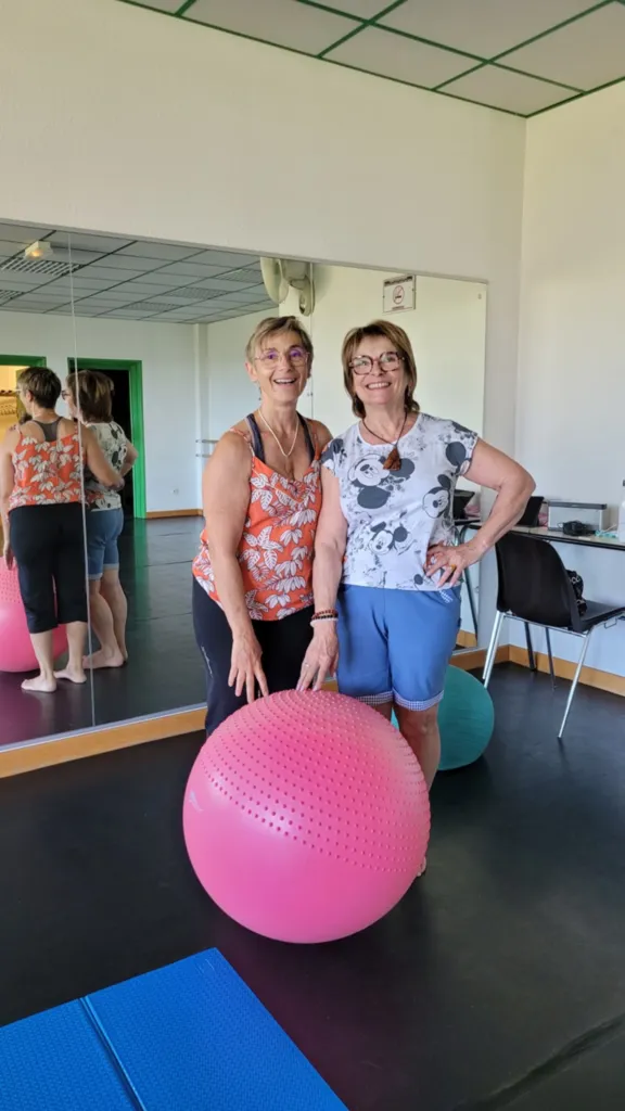 Quel sport pratiquer quand on a des douleurs de dos après 50 ans à Sanary-sur-Mer ?