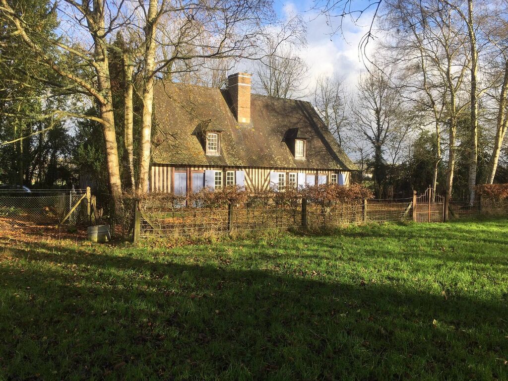 A acquérir, proche des commodités, Maison à colombages située en Normandie