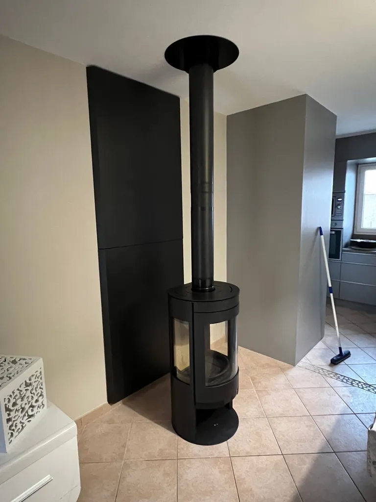 JCBS - Poêle à bois à Épinouze près de Beaurepaire