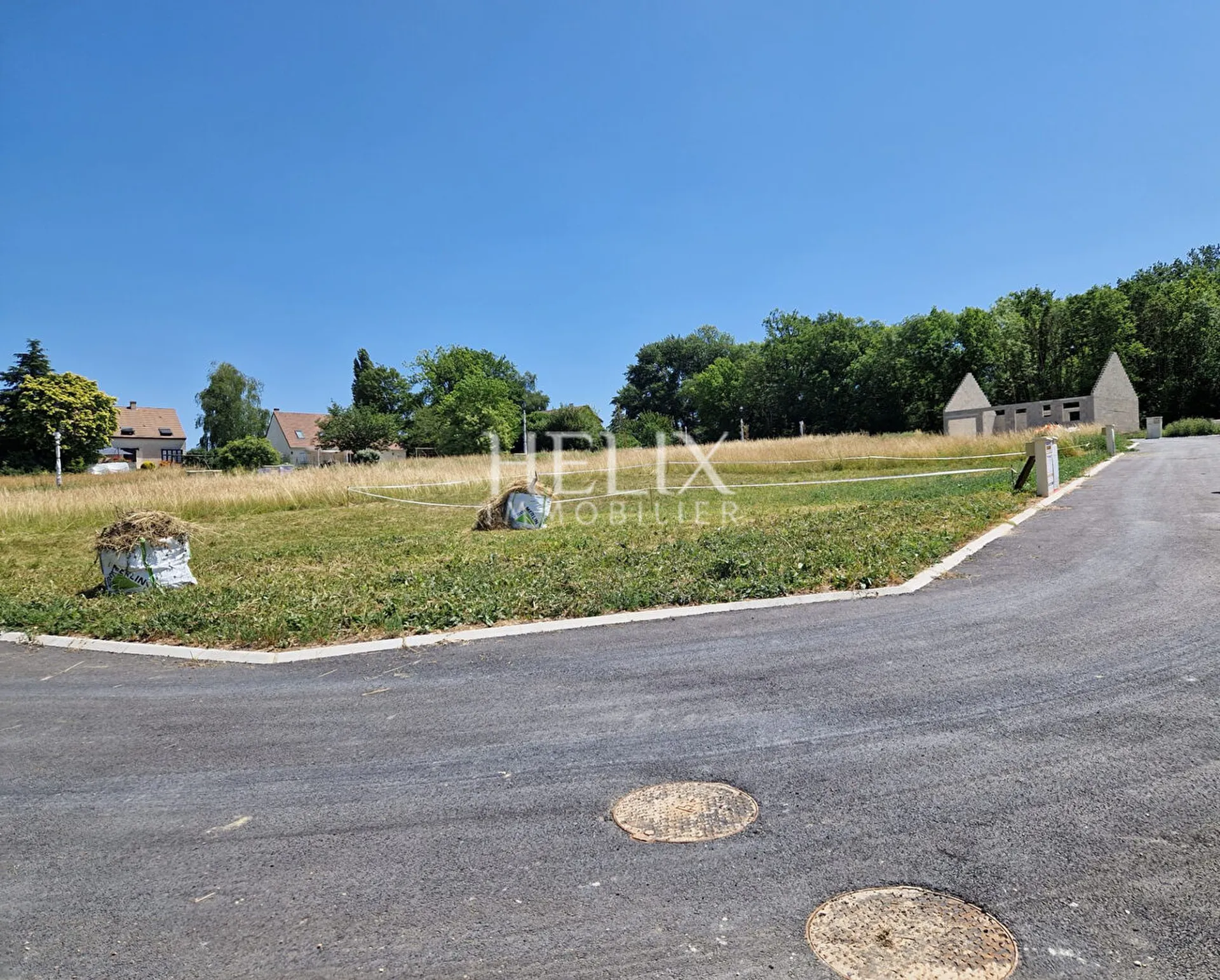 Vente terrain constructible et viabilisé  de 424 m2 à Osmoy