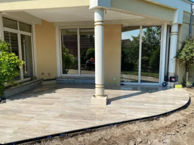 Agrandissement de terrasse d'une maison individuelle à Oberschaeffolsheim, près de Wolfisheim.