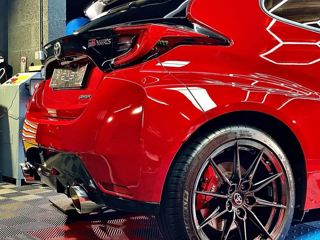 Ptrotection carrosserie EMB detailing traitement céramique auto-cicatrisant / PPF Lyon Toyota Yaris GR Four