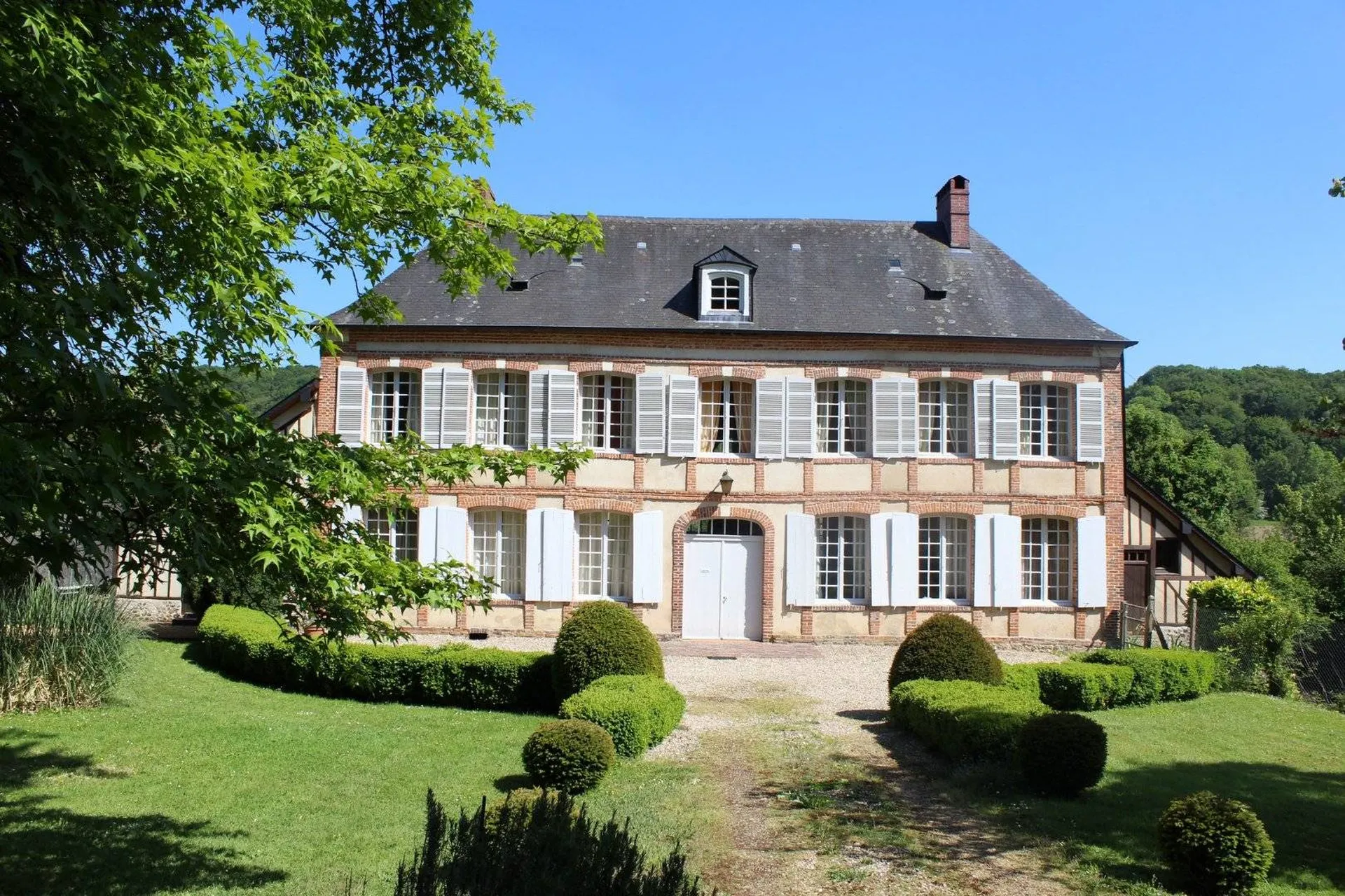 A vendre authentique demeure de caractère et son parc paysagé en Normandie 14
