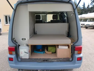 WOLKSWAGEN TRANSPORTER