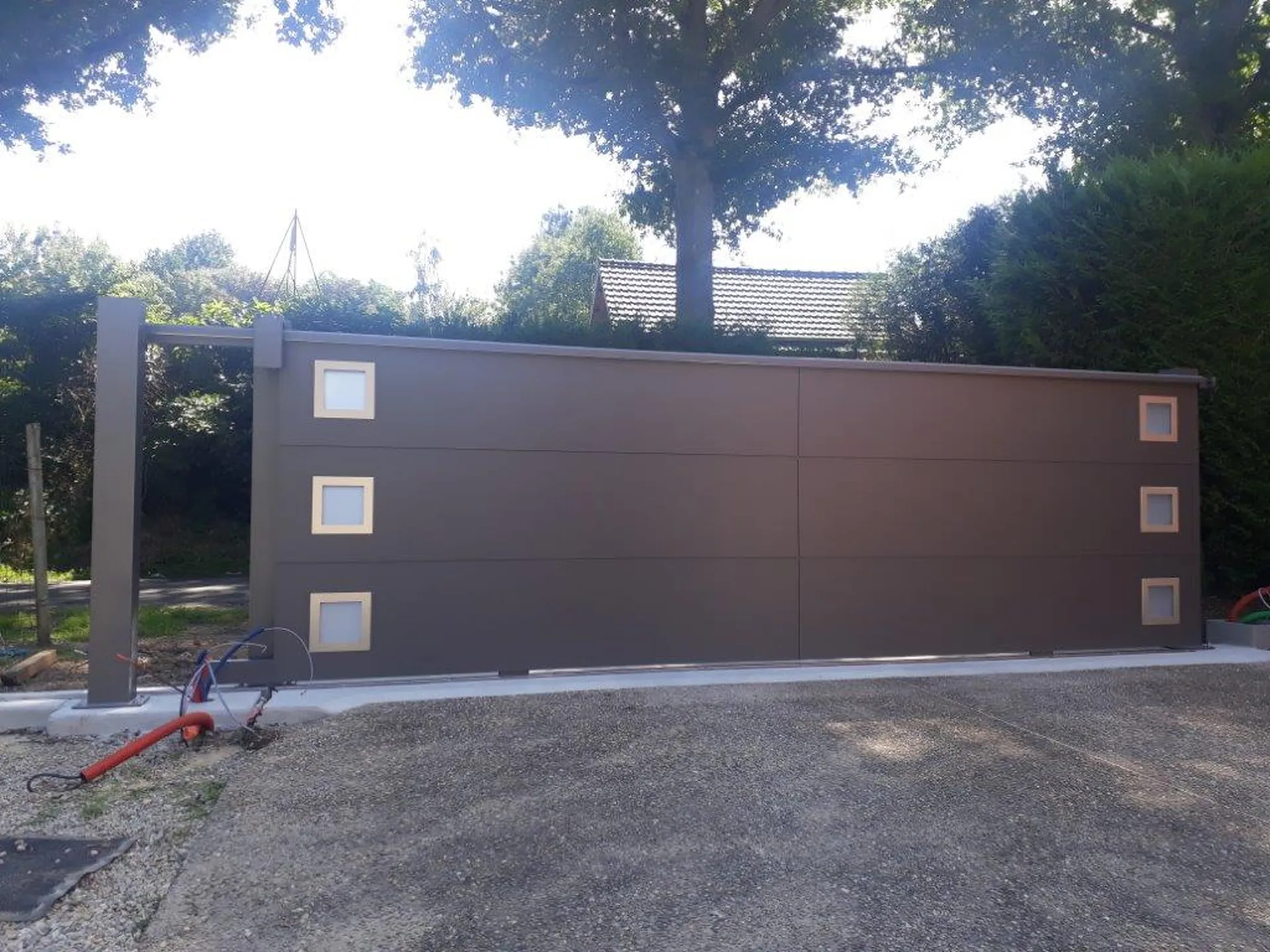 Clôture aluminium gamme Select moderne élégante robuste offrant sécurité intimité durabilité design soigné entretien facile extérieur contemporain