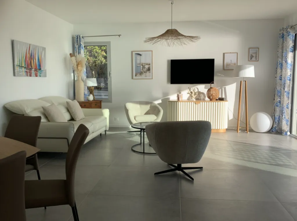 Appartement 3 pièce(s) 2 chambre(s) 100 m² Roquebrune-sur-Argens (83380)