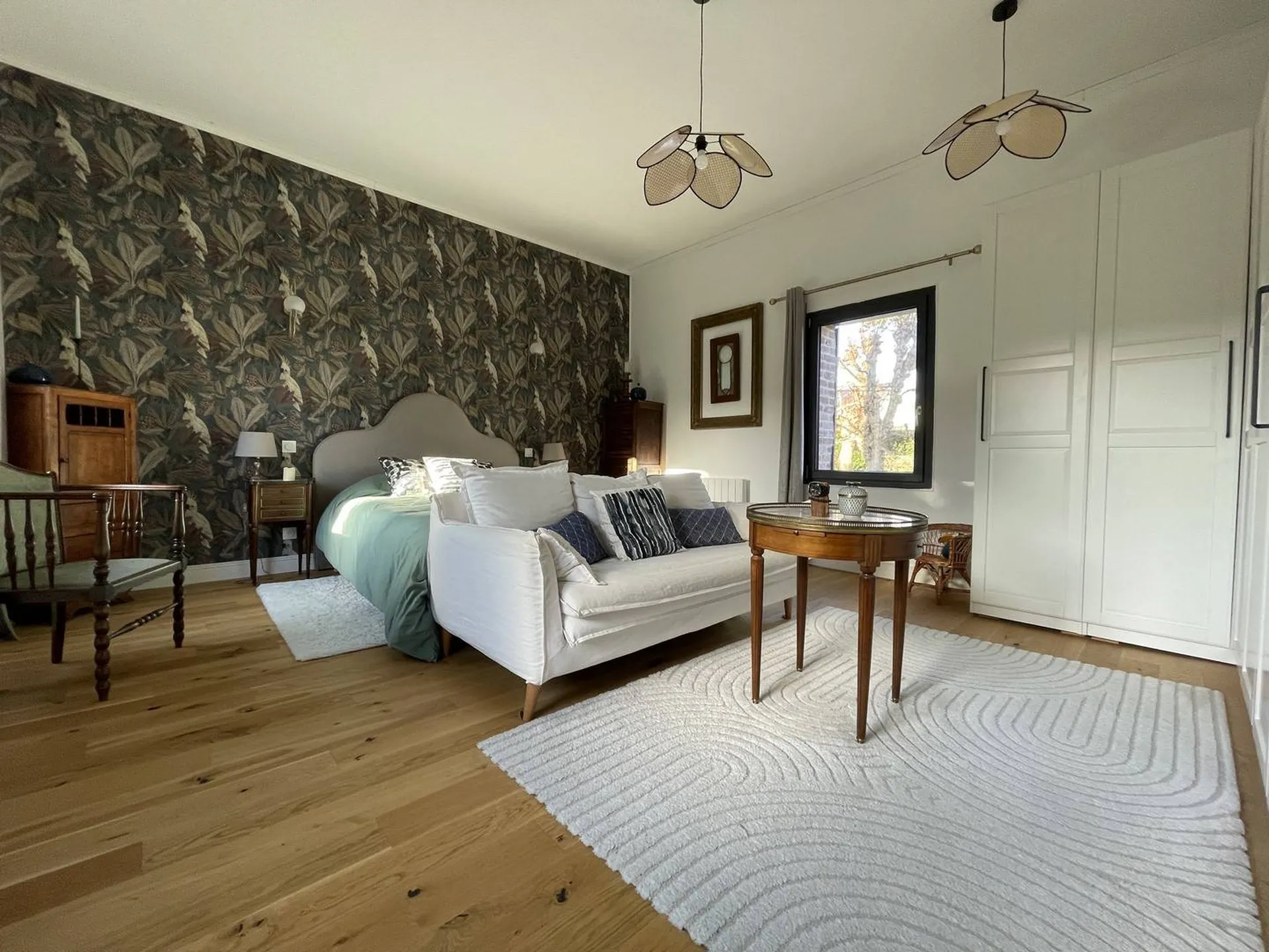 Maison de Maître du XIXe siècle, de 148,49 m² et son garage, bâtie sur un jardin de 639 m² à proximité du cœur de ville de Dieppe, 76.