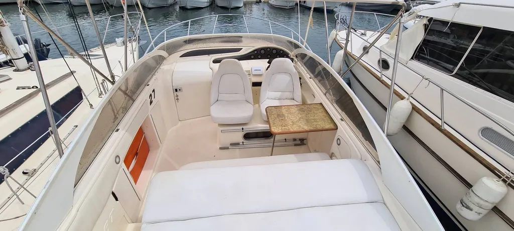 Bateau à moteur d'occasion en vente à Bandol