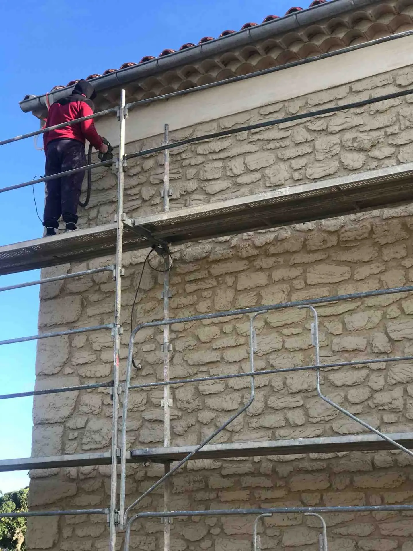 Rénovation en Pierre taillée sur ancien  Domaine viticole entre Vendres et Lespignan proche de Béziers 
