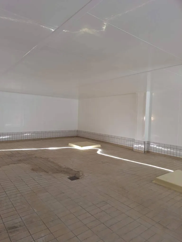 Pose d'isolation thermique pour élevage bovin à Loudéac (22)