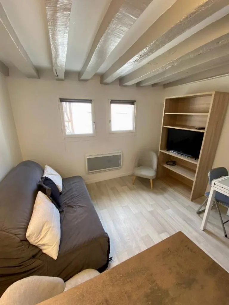 Notre zone d'activité pour ce serviceÀ la vente appartement en duplex proche commerces et transports