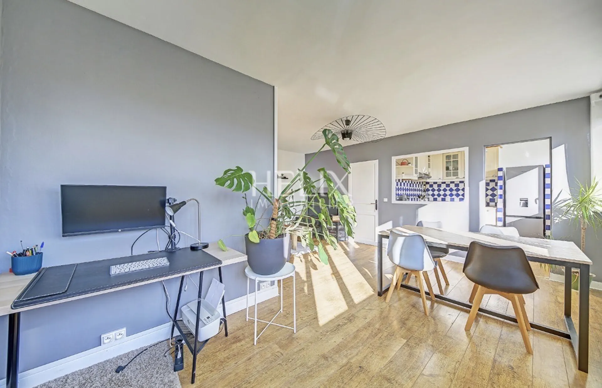 Le Pecq rive gauche bel appartement en très bon état général avec possibilité d'acquérir un box en sus