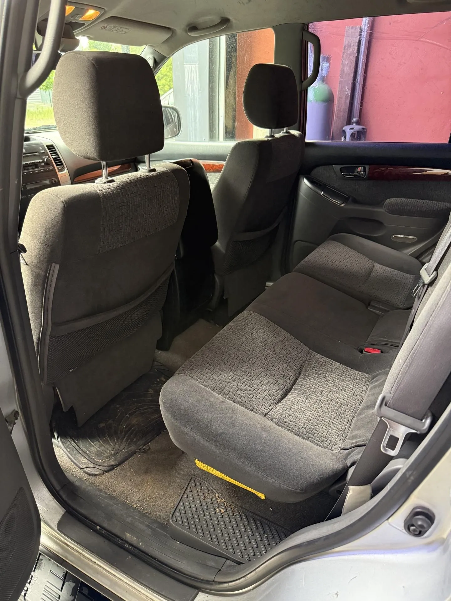 Nettoyage intérieur complet pour un 4x4 de chasseur à Andrézieux Bouthéon