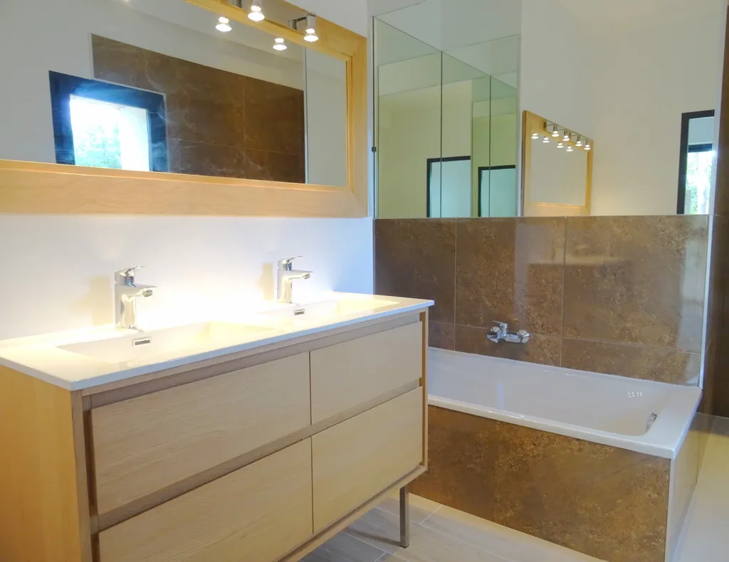 A vendre à Avignon / Montfavet, au calme, bastide moderne très haut de gamme   